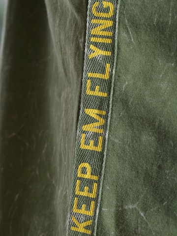 TOP GUN Shirt ' Insignia ' in Groen