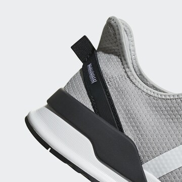 ADIDAS ORIGINALS Sneaker 'U_Path Run' in Grau