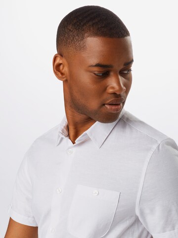 Coupe slim Chemise BURTON MENSWEAR LONDON en blanc