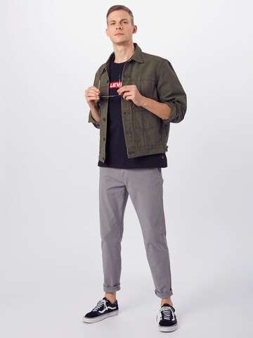 LEVI'S ® - Tapered Pantalón chino 'STANDARDTAPERCHINOII' en gris