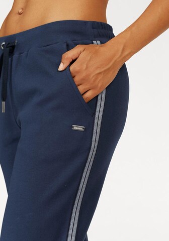 BENCH Regular Pants in Blue