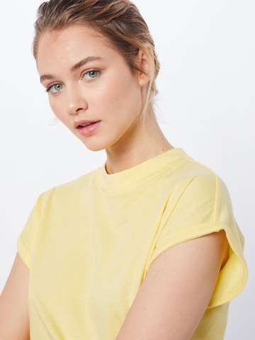 Urban Classics Šaty – žlutá