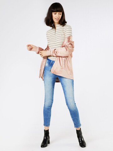 Skinny Jean 'Adriana Ankle' Mavi en bleu