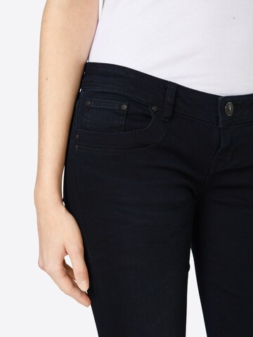 regular Jeans 'Valerie' di LTB in blu