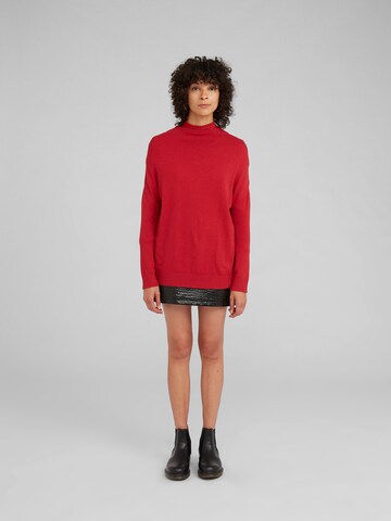 Pull-over 'Darinka' EDITED en rouge