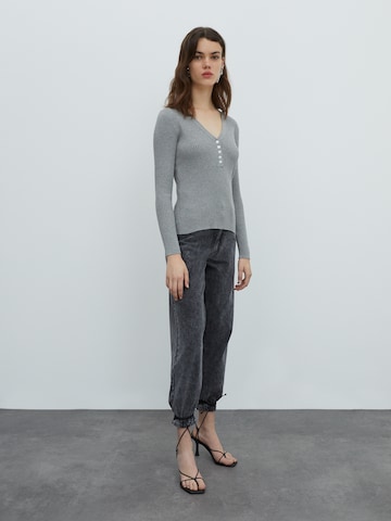 EDITED Sweater 'Alesia' in Grey