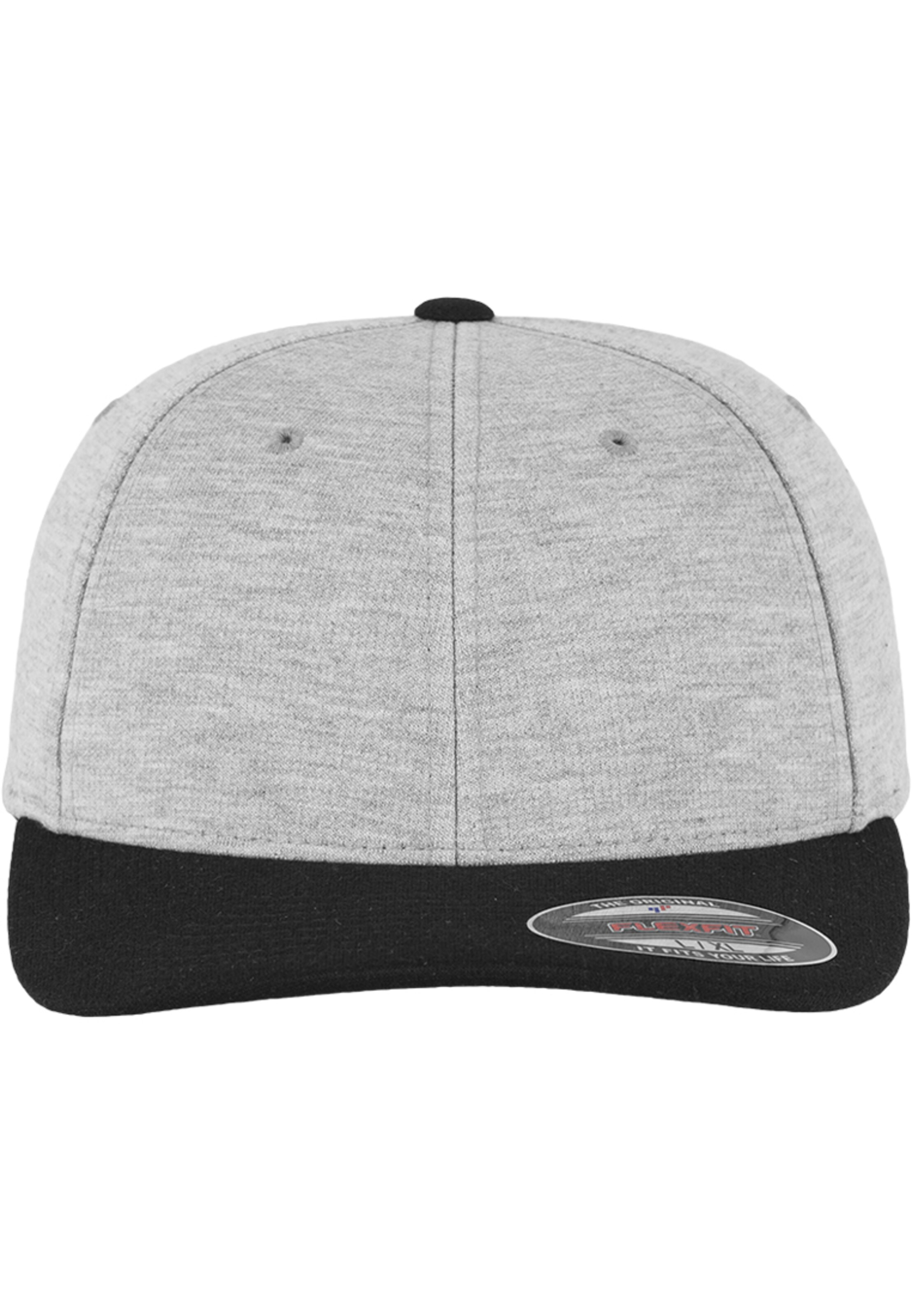 Flexfit Cap in Grey