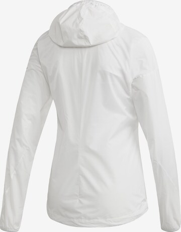 ADIDAS TERREX - Chaqueta de montaña en blanco