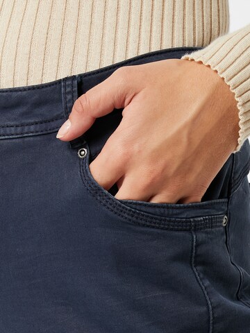 CECIL Slimfit Jeans 'Gesa' in Blauw