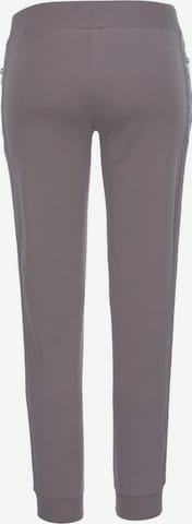 LASCANA ACTIVE Дънки Tapered Leg Спортен панталон в бежово