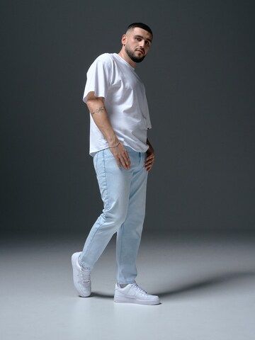 Light Wash Jeans