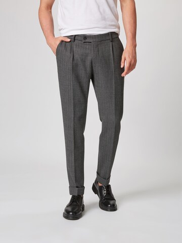 Slimfit Pantaloni 'Core' di DRYKORN in grigio