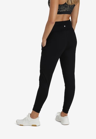Athlecia Loose fit Workout Pants 'Mojo' in Black
