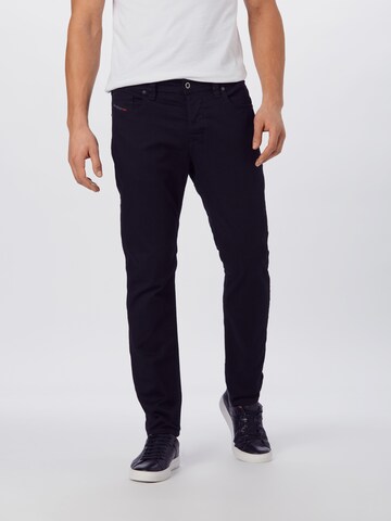 DIESEL regular Jeans 'Larkee-Beex' i sort: forside