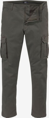 H.I.S Regular Cargo Pants in Green: front