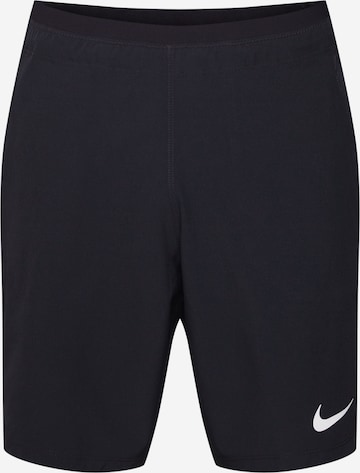 Regular Pantaloni sport de la NIKE pe negru: față