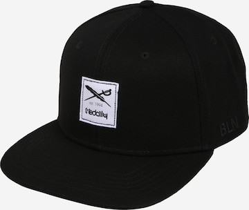 Iriedaily Cap in Black: front