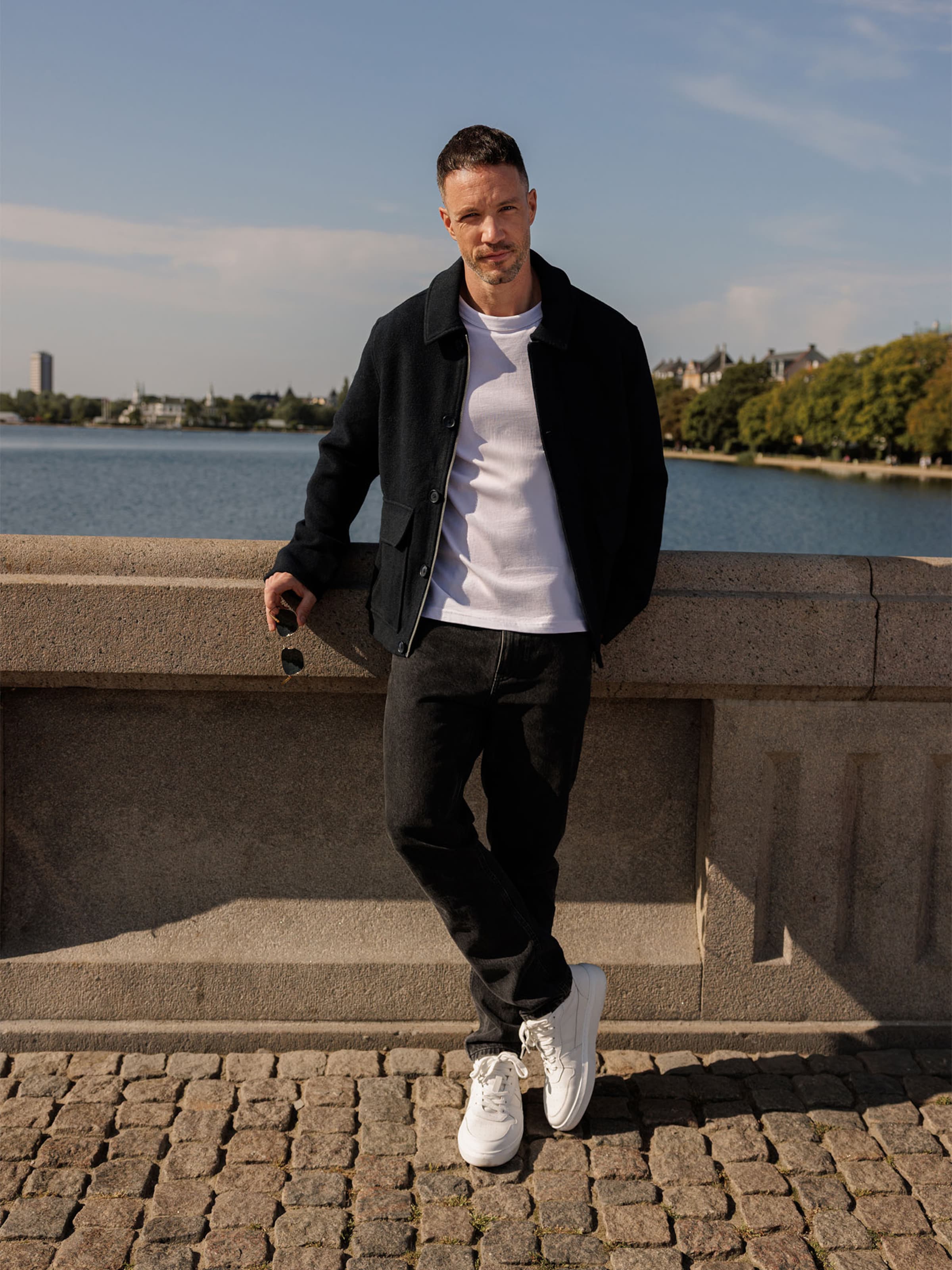 Daniel Fuchs - Black Jacket Look