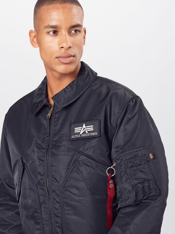 ALPHA INDUSTRIES Regular Fit Overgangsjakke i svart