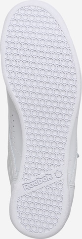 Baskets hautes Reebok en blanc : en bas