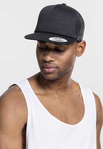 Casquette 'Foam' Flexfit en noir : devant