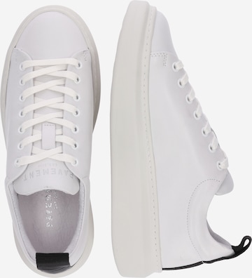 PAVEMENT Sneakers 'Dee' in White: side