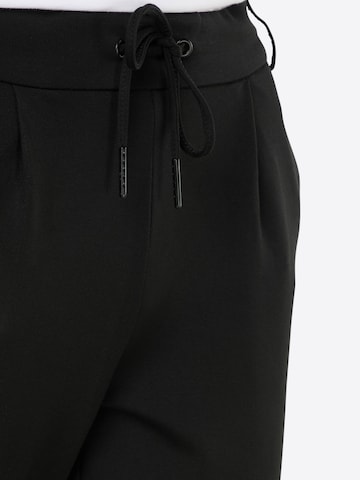 Slimfit Pantaloni con pieghe 'POWER' di Noisy may in nero