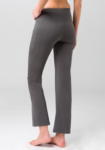 LASCANA ACTIVE Loose fit Workout Pants in Grey