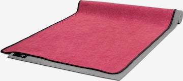 YOGISTAR.COM Mat in Red: front