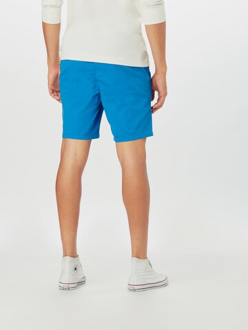 Superdry Regular Shorts in Blau