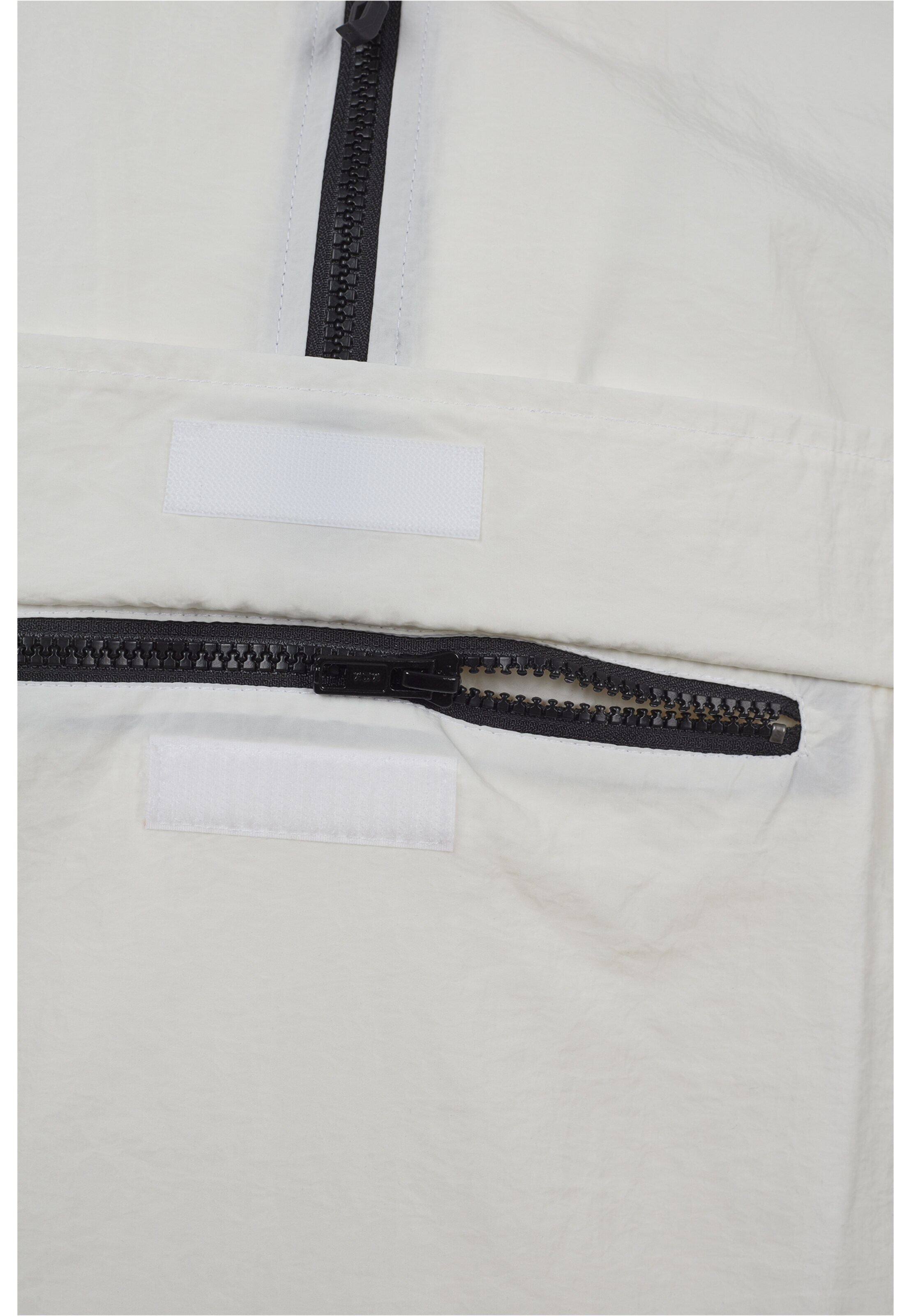 Urban Classics Преходно яке в бяло