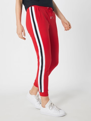 Urban Classics Tapered Broek in Rood: voorkant