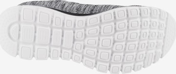 Baskets basses SKECHERS en gris