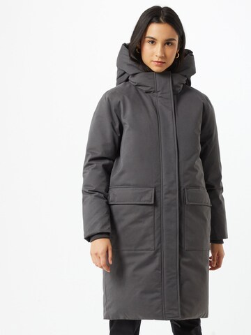 minimum Between-Season Jacket in Grey: front