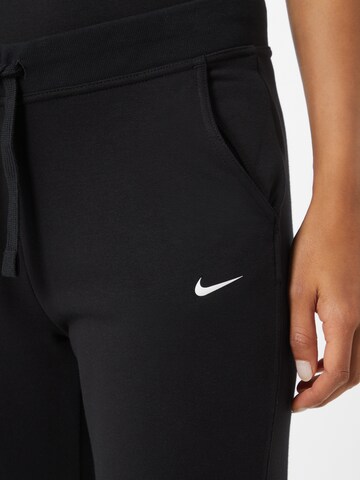 NIKE Tapered Sportbroek in Zwart