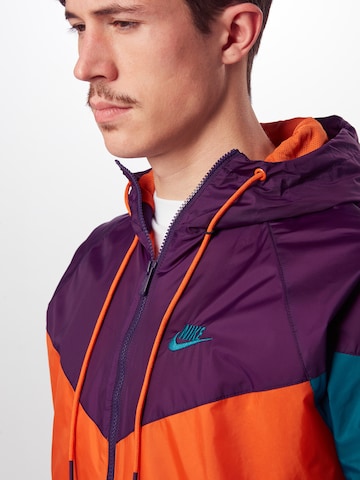 Coupe regular Veste mi-saison Nike Sportswear en mélange de couleurs