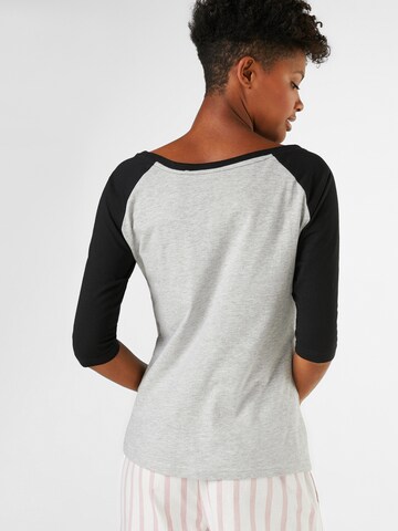 T-shirt Urban Classics en gris : derrière