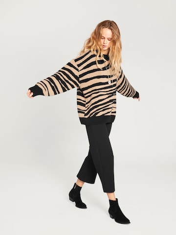 Regular Pantaloni 'Cairo' de la EDITED pe negru