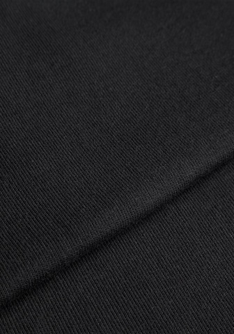 FRUIT OF THE LOOM Sweatshirt in Black