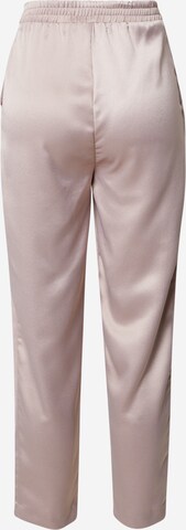 Slimfit Pantaloni con pieghe 'Fotini' di ABOUT YOU in rosa