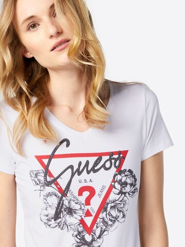 GUESS T-Shirt 'Vn Roses' in Weiß
