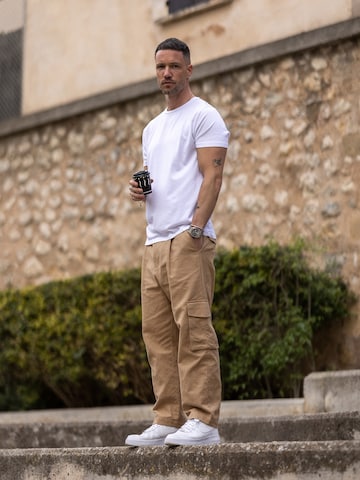 White Light Brown Cargo Look by DAN FOX APPAREL