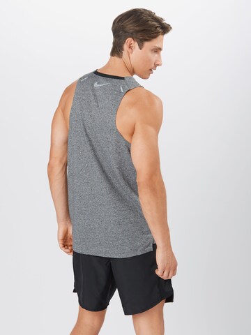 NIKE Tanktop 'Breathe Rise 365' in Grau