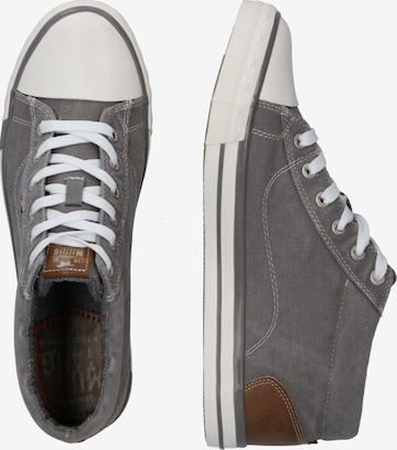 MUSTANG Sneaker 'Easy' in Grau