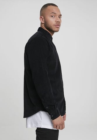 Urban Classics Regular fit Button Up Shirt in Black