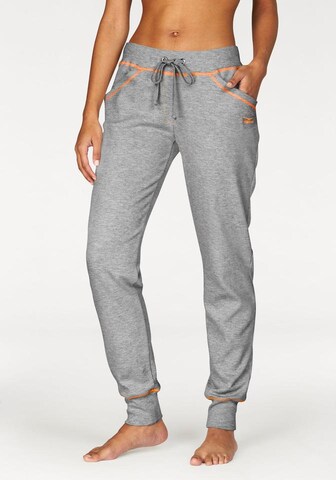 BENCH Slimfit Hose in Grau: Vorderseite