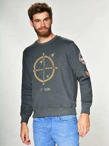 TOP GUN Sweatshirt 'TG-9011' in Groen: voorkant