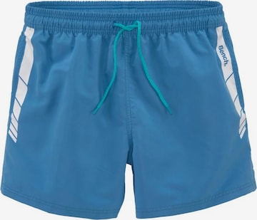 BENCH Badeshorts in Blau: predná strana