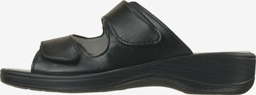 Natural Feet Mules 'Leonie' in Black: front