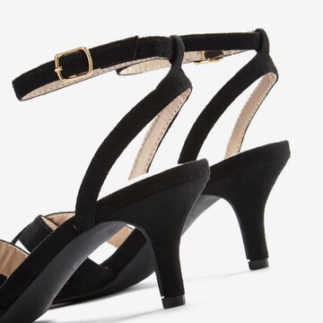 LASCANA Sandals in Black